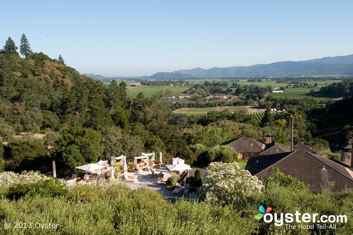 A vista do Auberge du Soleil e as vinhas circundantes