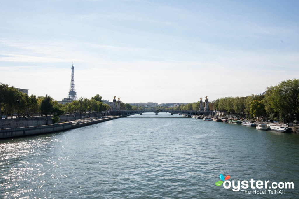 Os recentes ataques em Paris (e além) fizeram com que muitos viajantes hesitassem em viajar para o exterior.