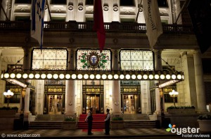 Com um rosto tão lindo, não é de admirar que o Plaza seja uma estrela