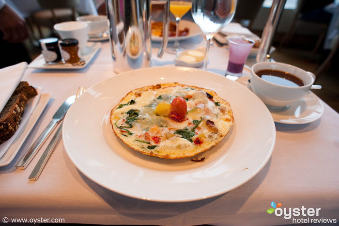 O Brunch de Páscoa no Asiate, o restaurante aclamado pela crítica do Mandarin Oriental, custará US $ 68 por pessoa.