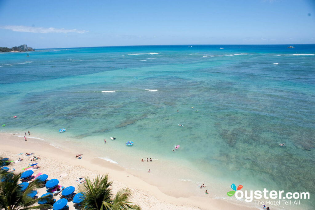 Hawaii Luxury Resort, Outrigger Reef Waikiki Beach, Virtual Walking Tour