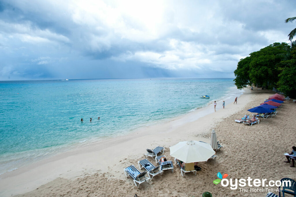 Beach at Waves Hotel & Spa di Elegant Hotels / Oyster