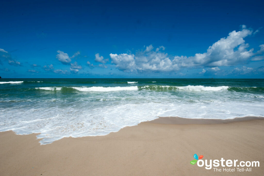 As famosas praias da Tailândia e seu baixo custo de vida fazem dele um destino popular para os expatriados.