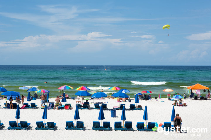 Vista dalle maestose Torri della spiaggia.