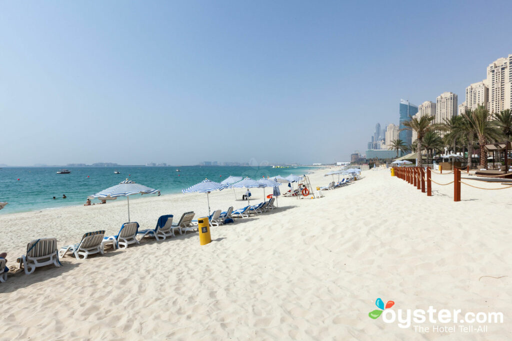 Strand im Sheraton Jumeirah Beach Resort / Oyster