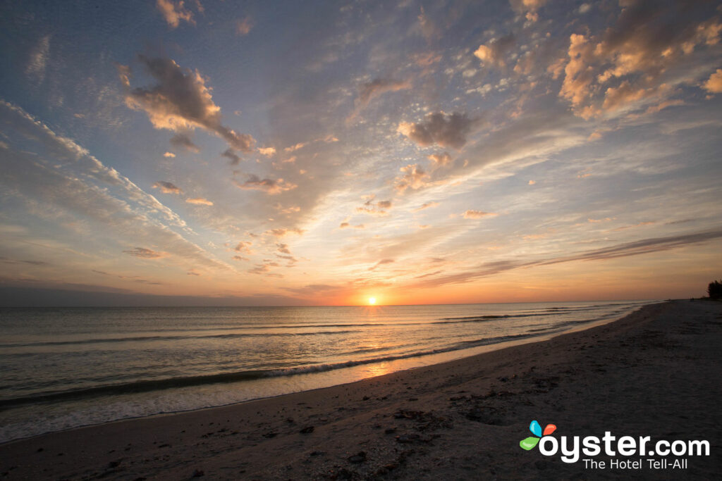 Playa en Sunset Beach Inn