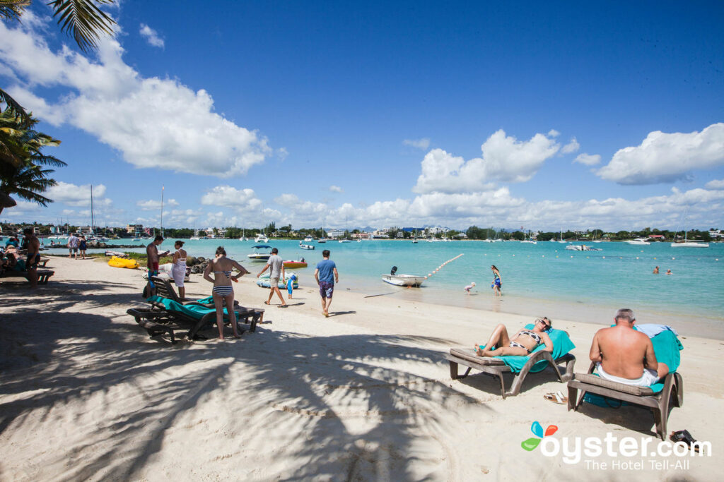 Spiaggia al Mauricia Beachcomber Resort and Spa a Grand Baie / Oyster