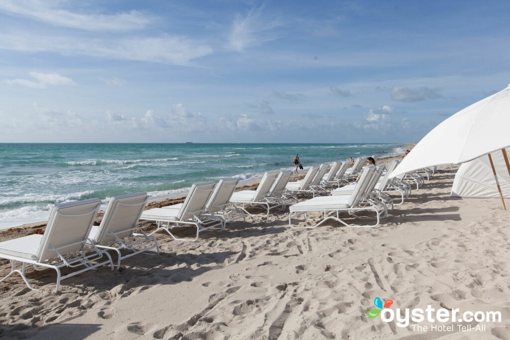 Spiaggia al Metropolitan di COMO, Miami Beach