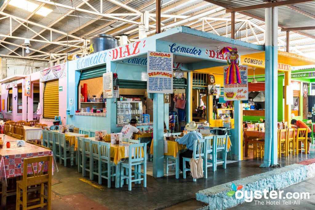 Markets in Puerto Escondido/Oyster