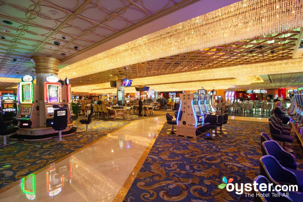 Las Vegas Accommodations & Rooms, Westgate Las Vegas Resort & Casino
