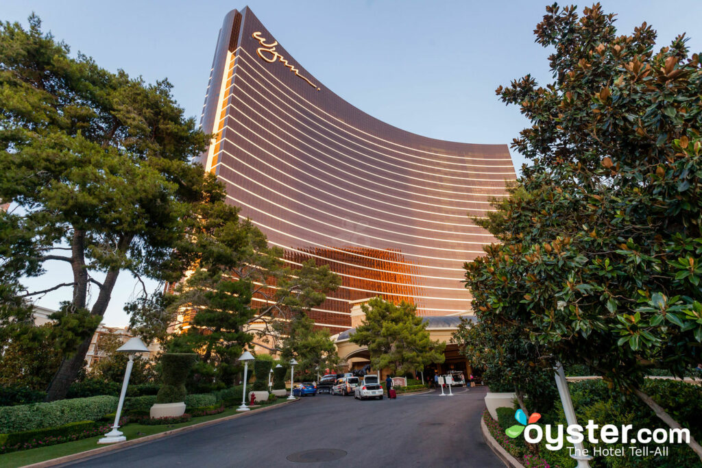 which hotel is the biggest in las vegas which hotel is the biggest in las vegas