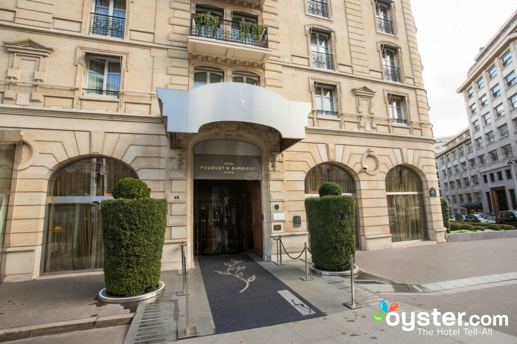 Entrée à l' Hôtel Barrière Le Fouquet's Paris / Huître