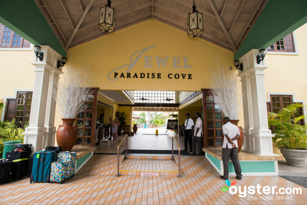 Jewel Paradise Cove Adult Beach Resort & Spa, Runaway Bay – Preços