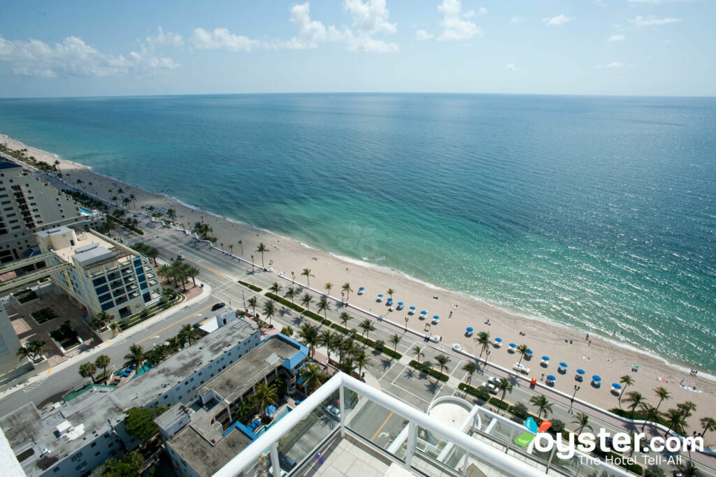 Vista do Hilton Fort Lauderdale Beach Resort / Ostra
