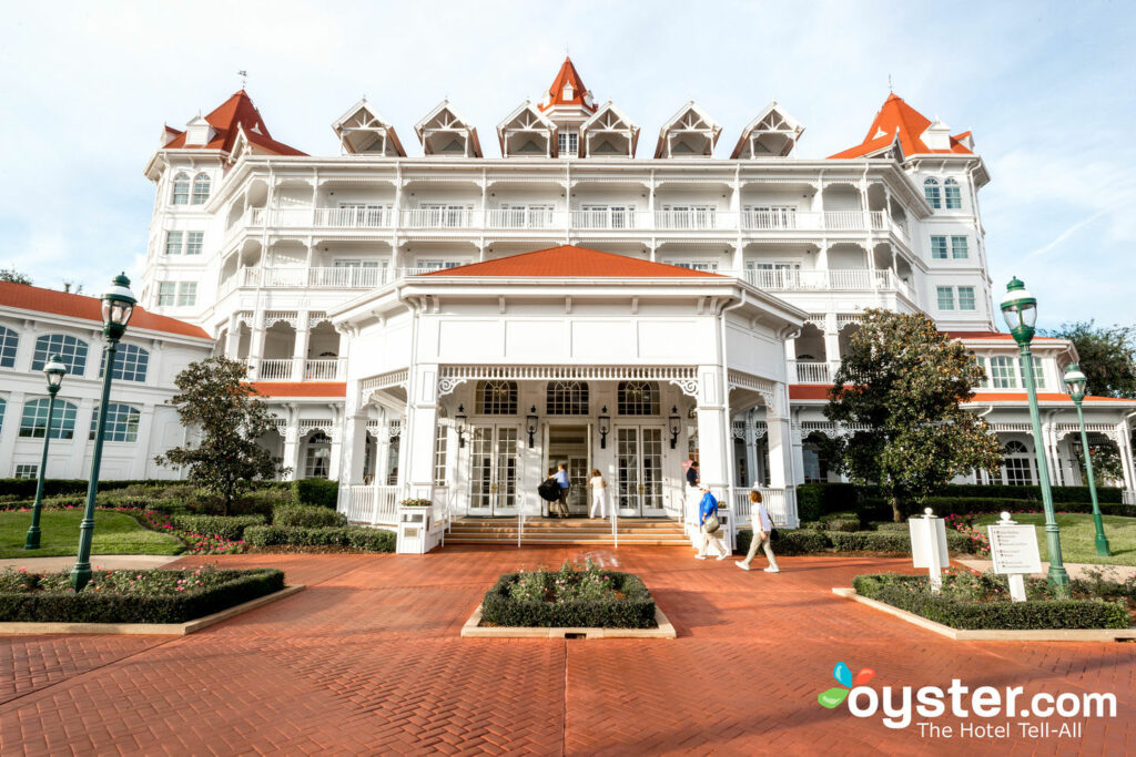 Grounds at Disney's Grand Floridian Resort & Spa / Oyster