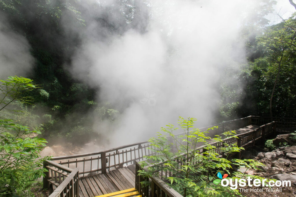 Aguas termales en el Hotel Borinquen Mountain Resort / Oyster