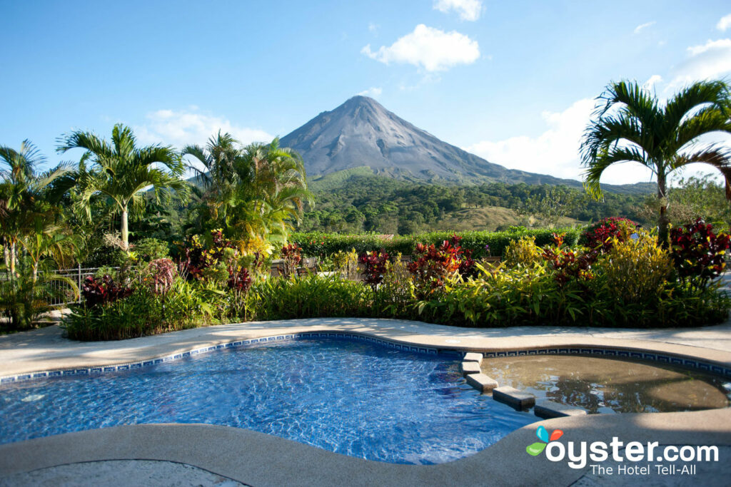 Grimper le volcan actif (oui, actif!) Arenal