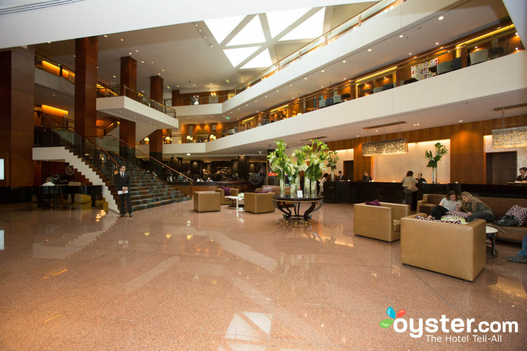Lobby at the Four Seasons Hotel Sydney