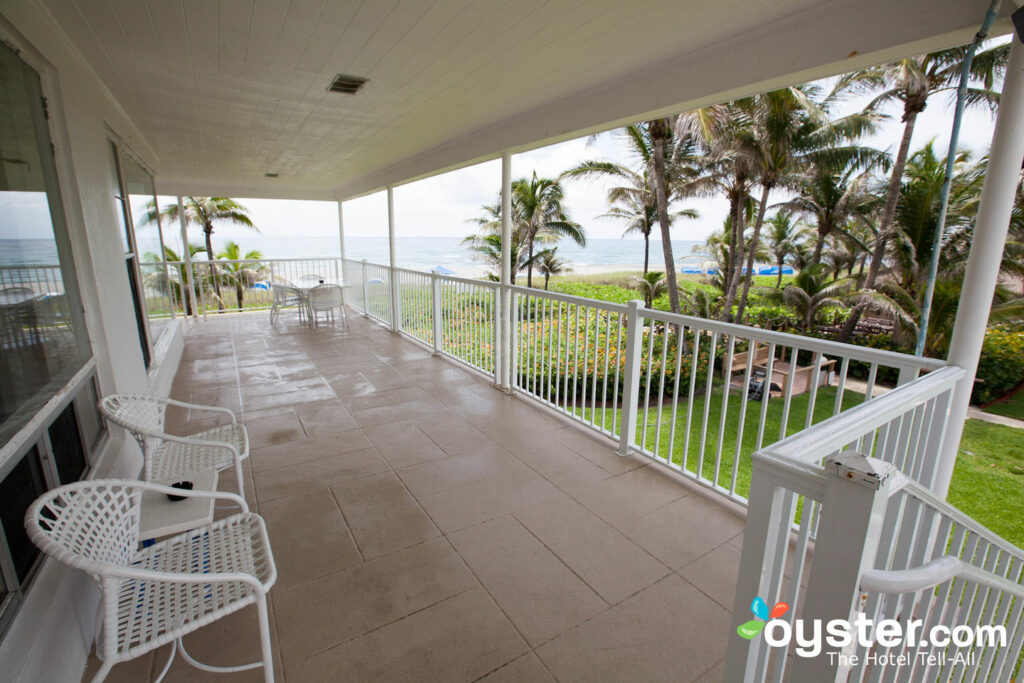 The Luxury Oceanfront One-Bedroom Apartment with Terrace at Wright by the Sea/Oyster