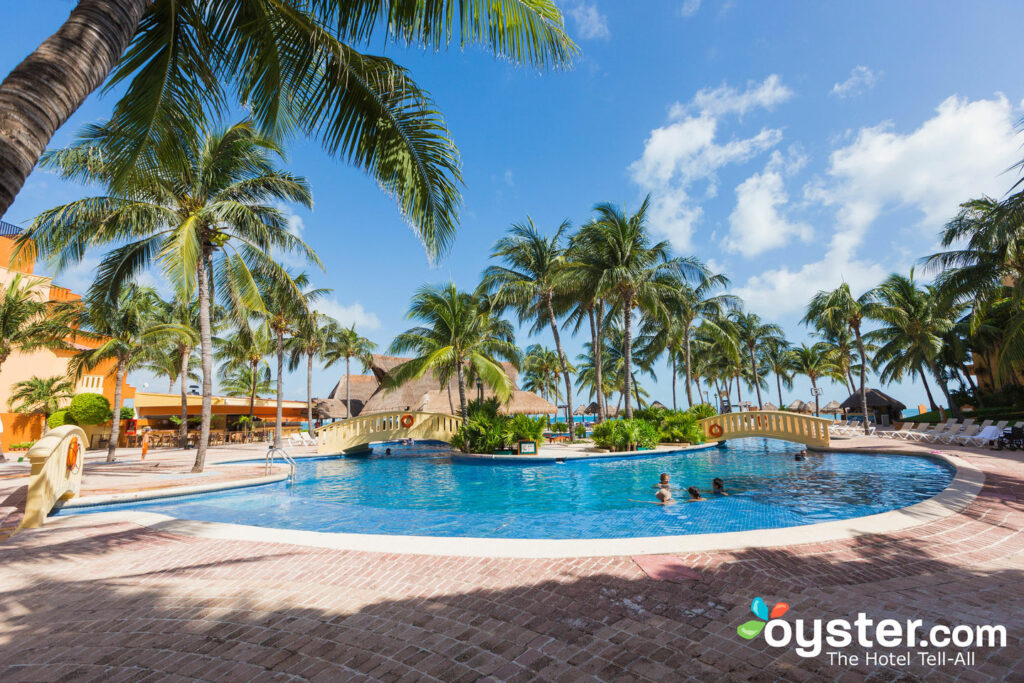 Main Pool at Fiesta Americana Villas Cancun/Oyster