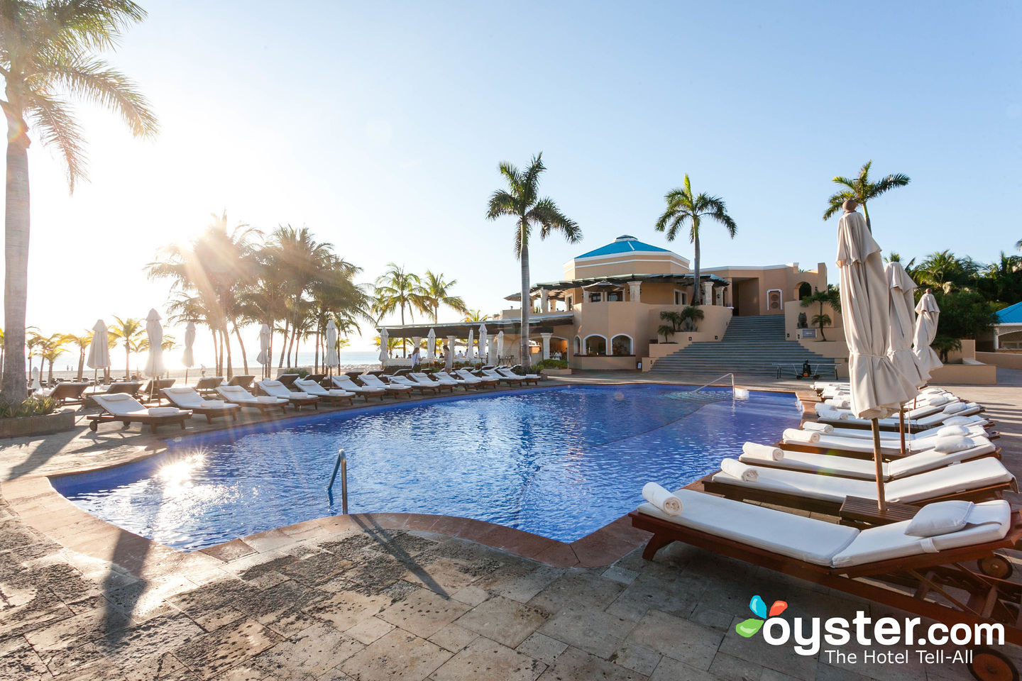 Royal Hideaway Playacar Review: What To REALLY Expect If You Stay