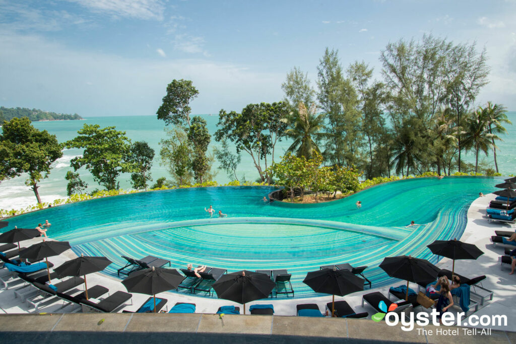 Piscina principale presso Pullman Phuket Arcadia Naithon Beach