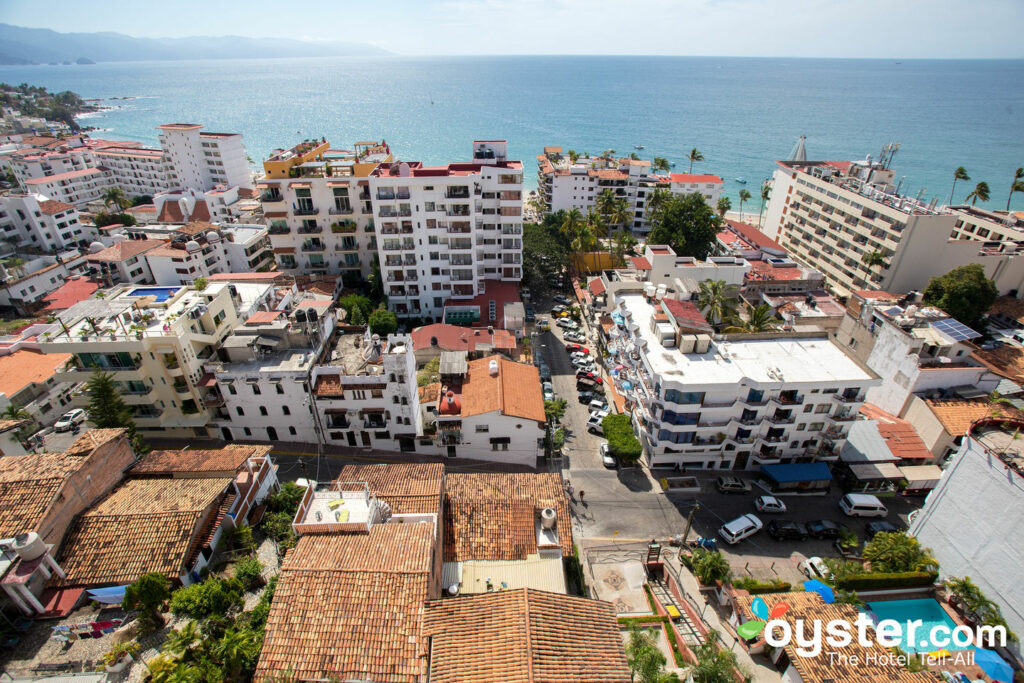 Vista dalla suite ad angolo con 1 camera da letto del Resorts by Pinnacle 180 / Oyster