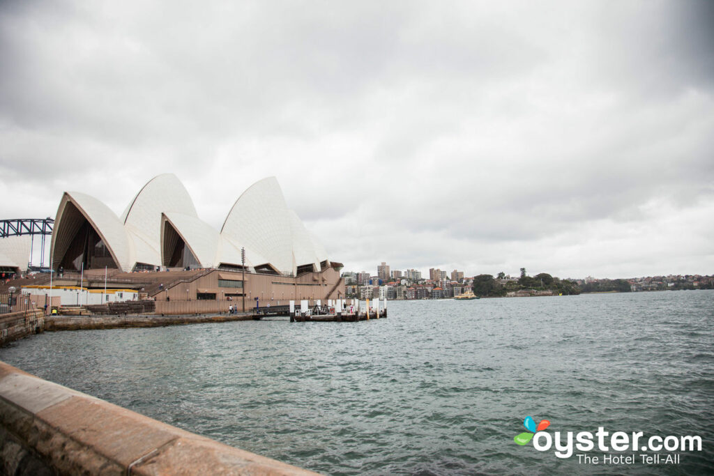 Sydney Opera House/Oyster