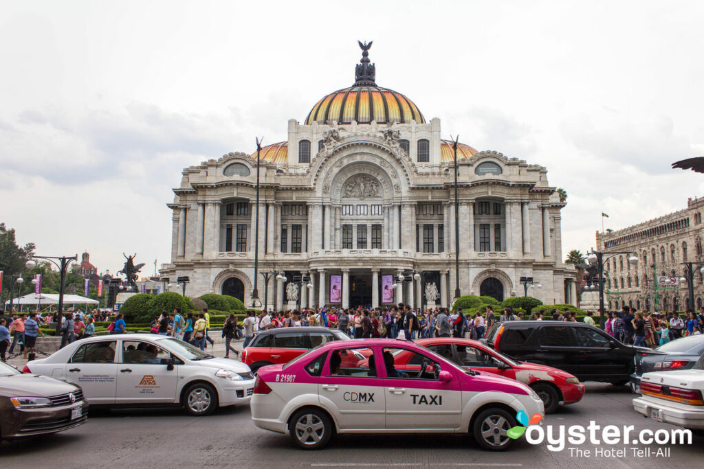 El Palacio de Bellas Artes, cerca del Centro de la Ciudad de México.