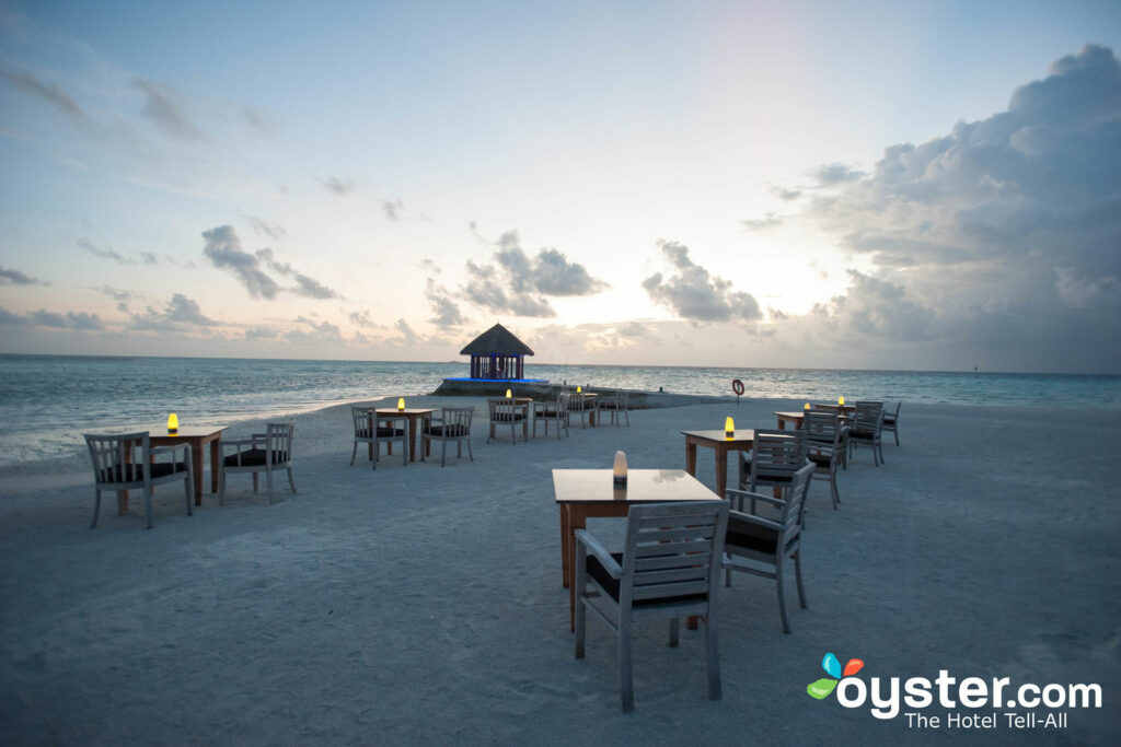 Un coucher de soleil des Maldives