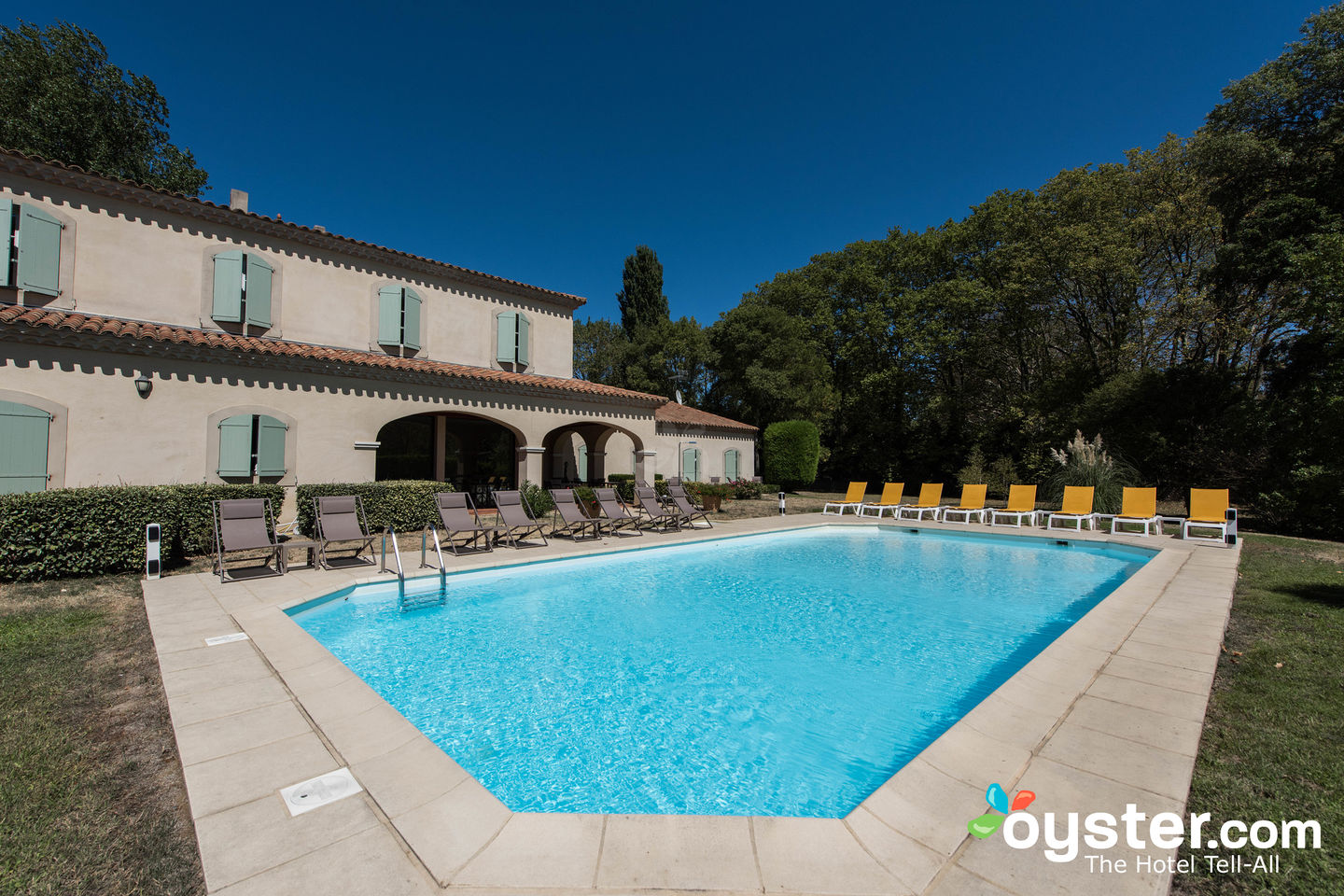 Hôtel La Bastide Saint Martin Review: What To REALLY Expect If You Stay