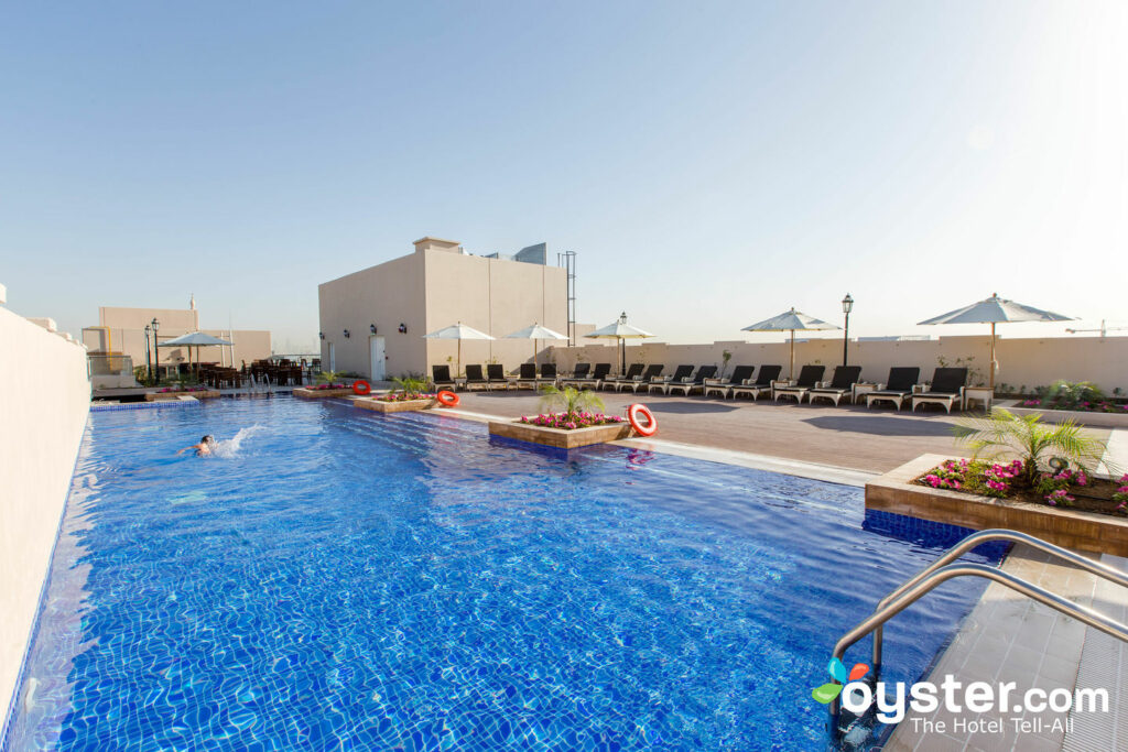 metropolitan hotel dubai