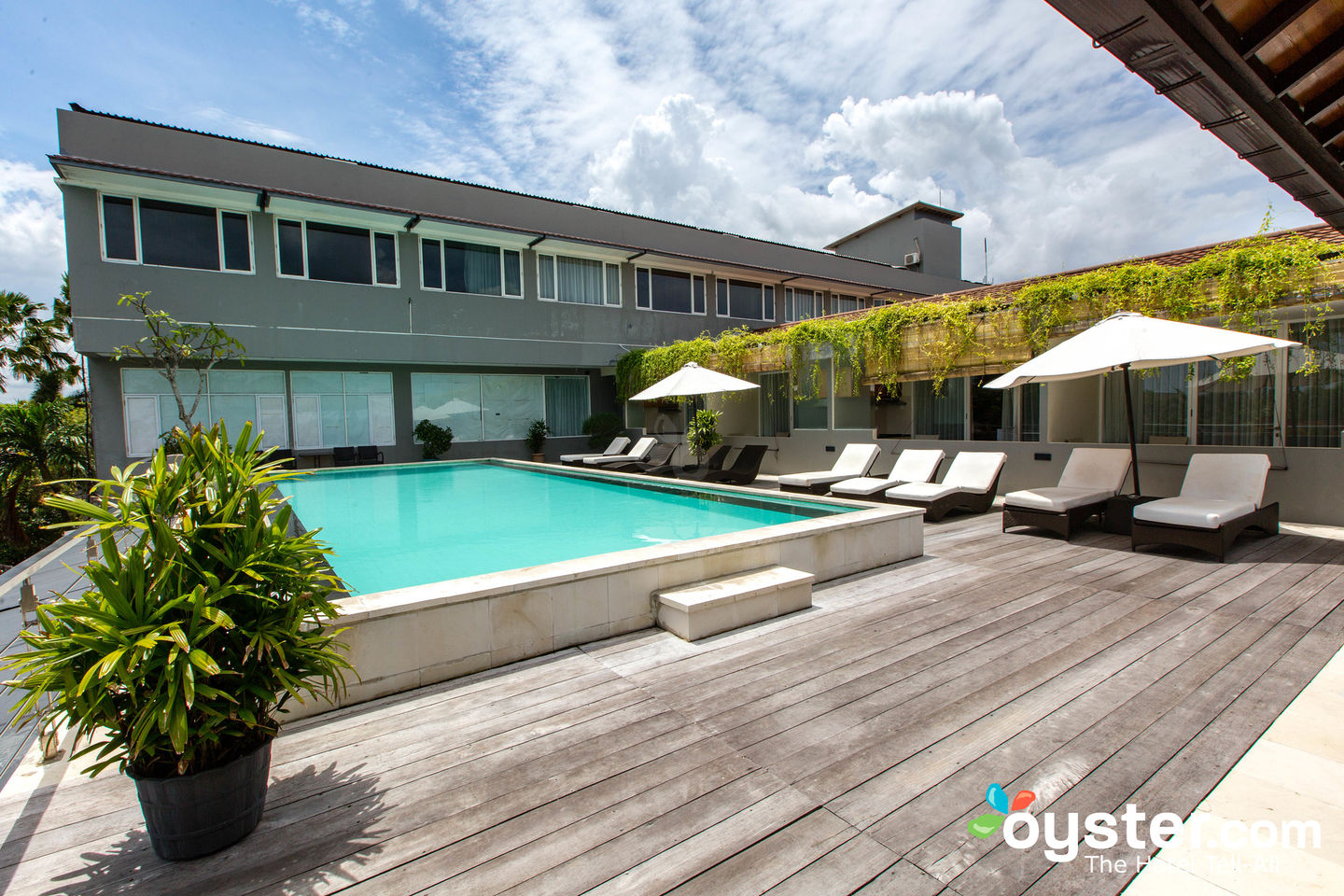 hotel seminyak square
