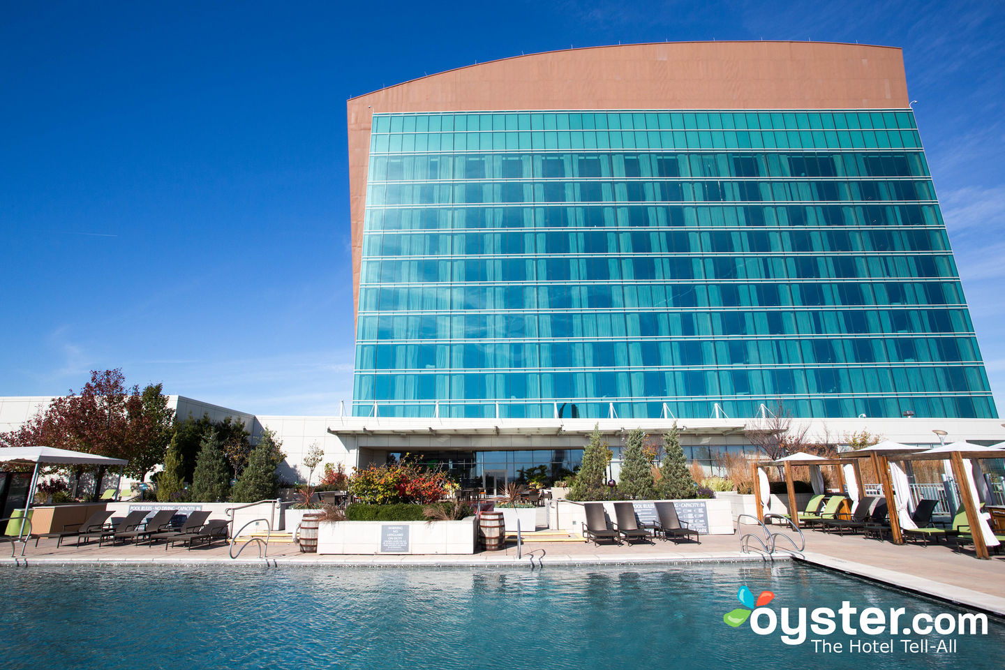 Four Seasons Hotel St. Louis Review: What To REALLY Expect If You Stay