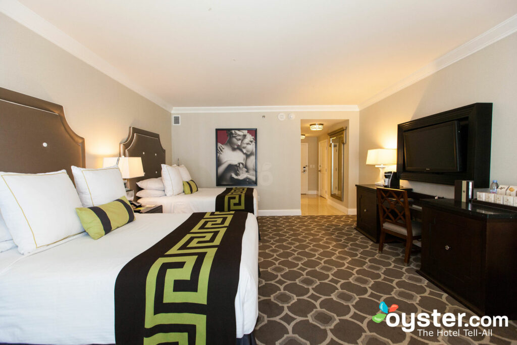 Las Vegas Suites - 2 & 3 Bedrooms - Caesars Suites