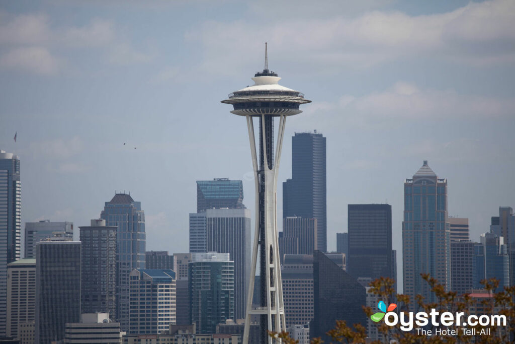 Space Needle/Oyster Space Needle/Oyster