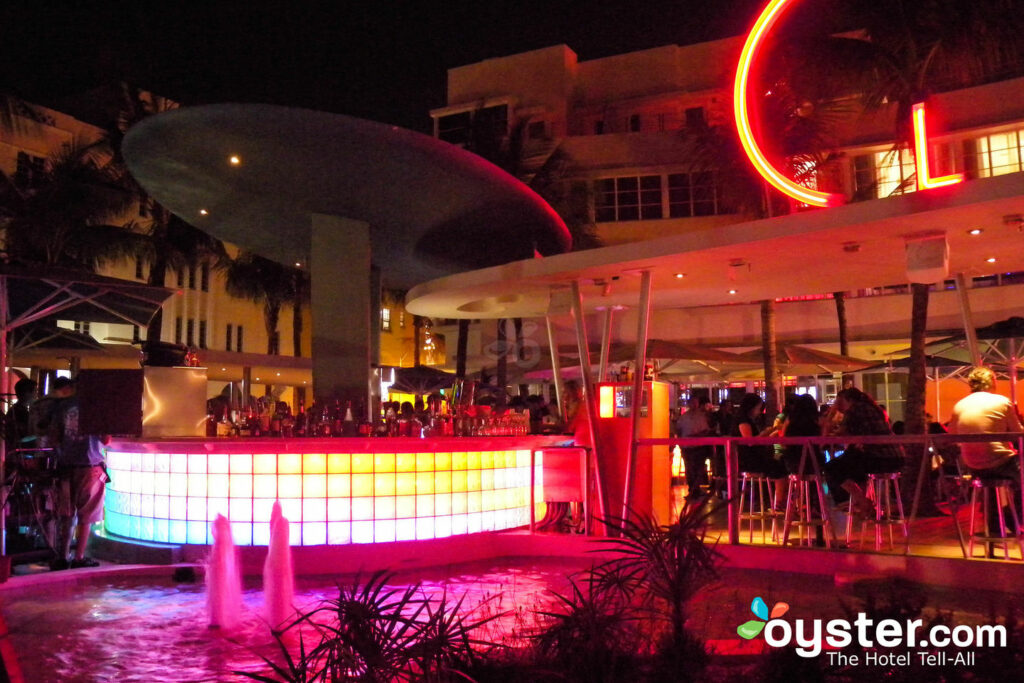 Le bar de l' hôtel Clevelander.