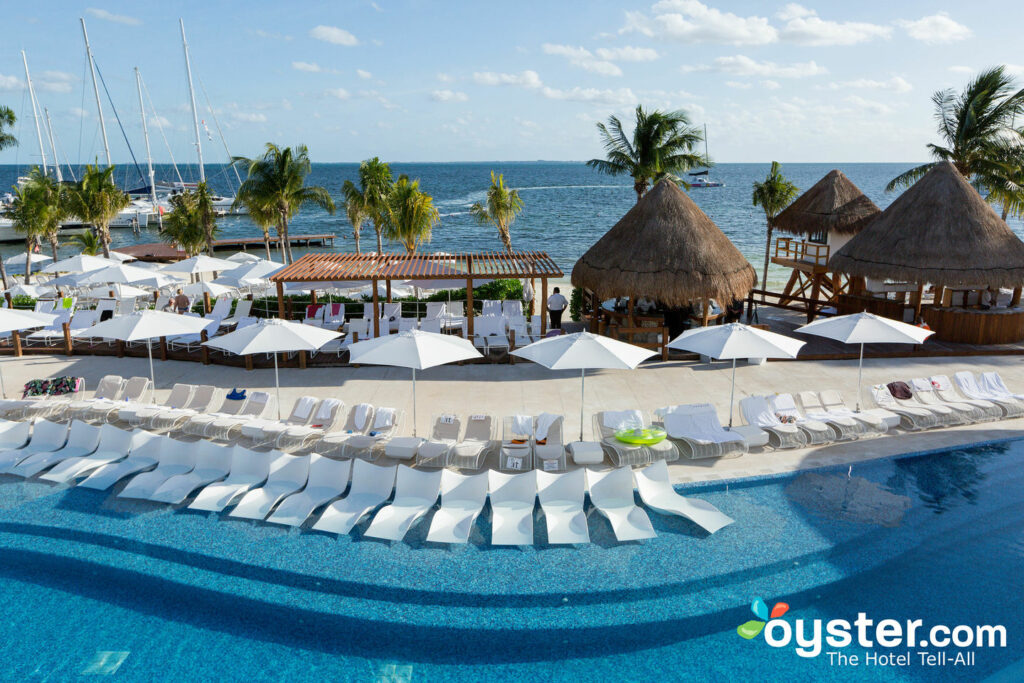 Tentação Cancun Resort / Oyster