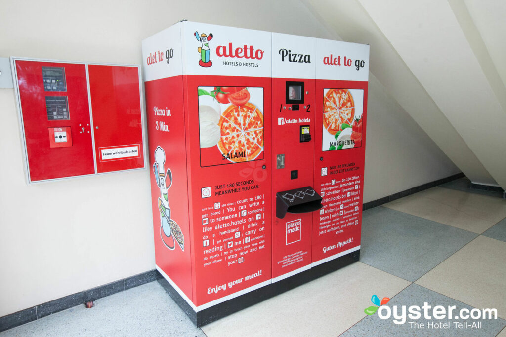 Distributore automatico di pizza al aletto Kudamm Hotel & Hostel