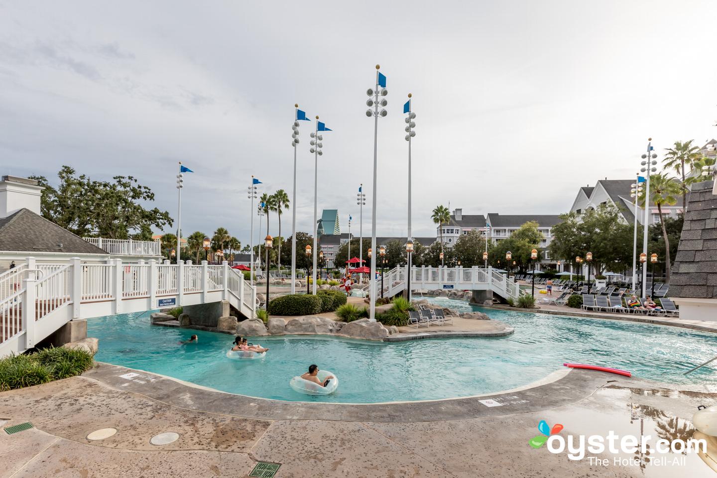 yacht club resort pool