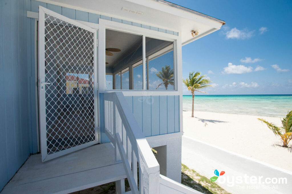 La villa frente al mar de dos dormitorios en Paradise Cove Beach Resort / Oyster