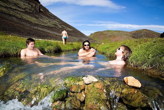 Reykjadalur Hot Springs, Island / Viator