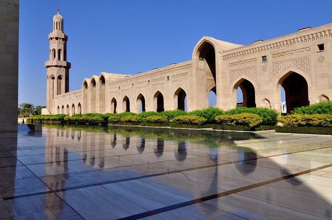 Grande Mesquita do Sultão Qaboos em Muscat, Omã; Dan / Flickr