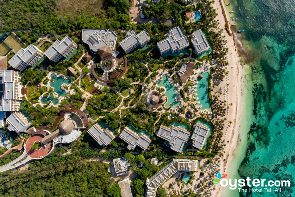 Vista aérea de los secretos Akumal Riviera Maya