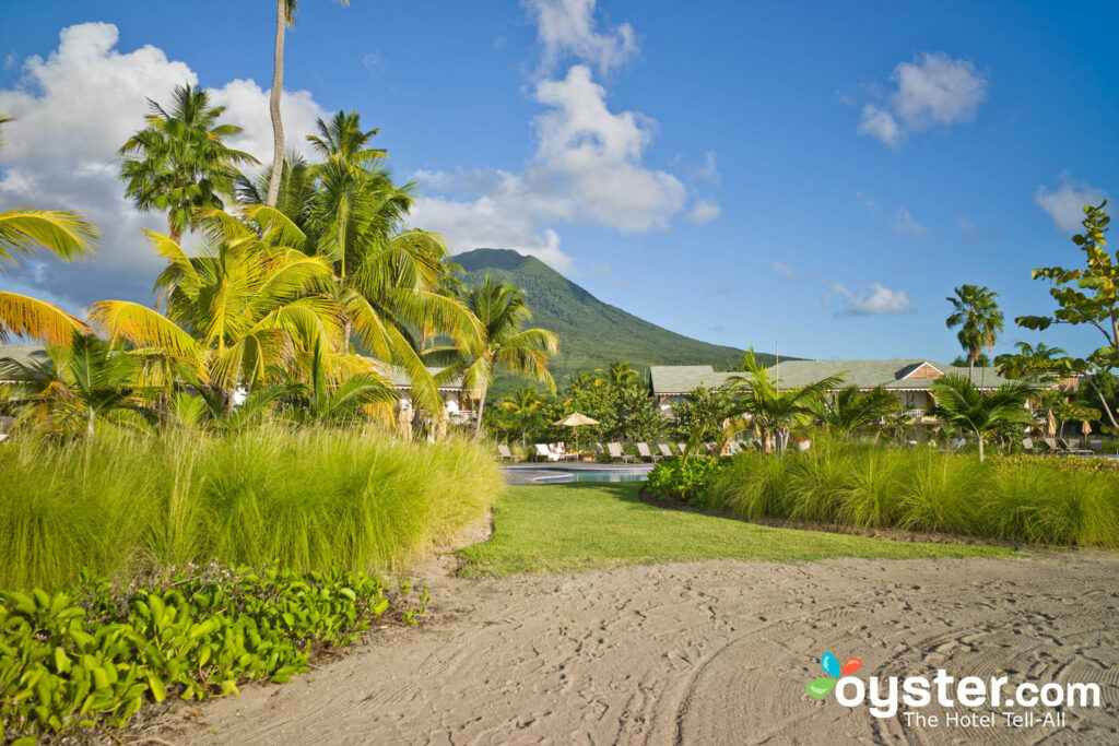 Strand im Four Seasons Resort Nevis / Oyster