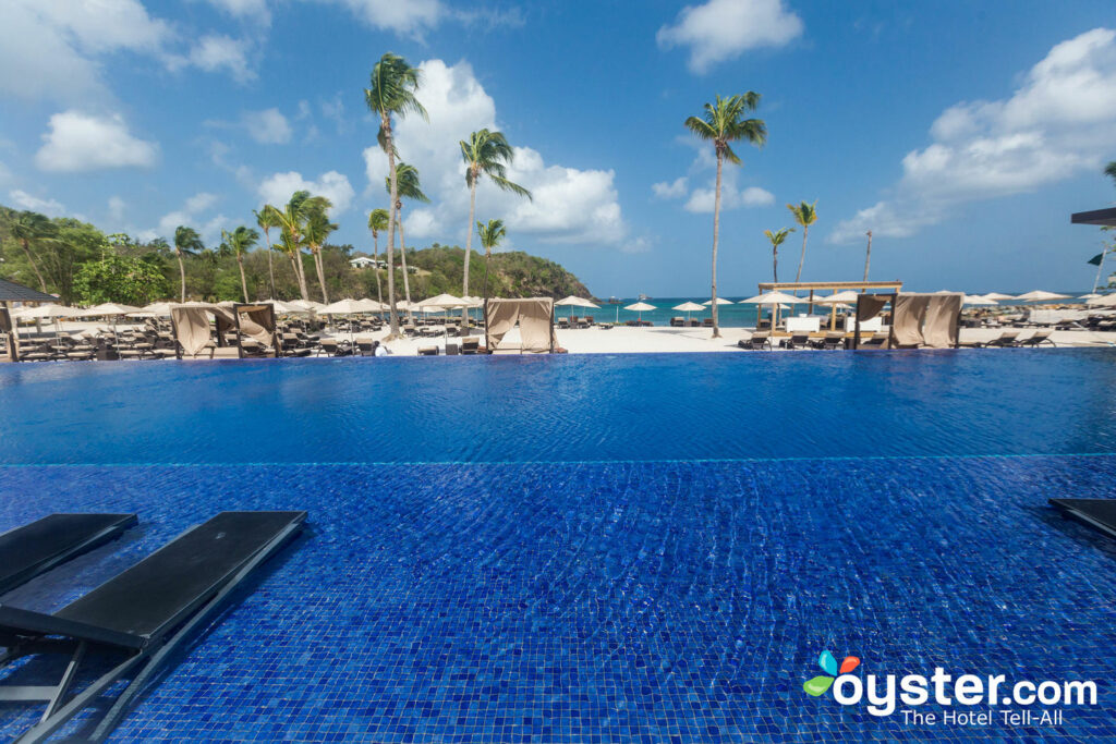 Pool am Strand von Royalton Saint Lucia