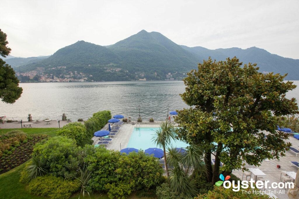 La vista del lago de lujo en Villa Imperiale en el Grand Hotel Imperiale