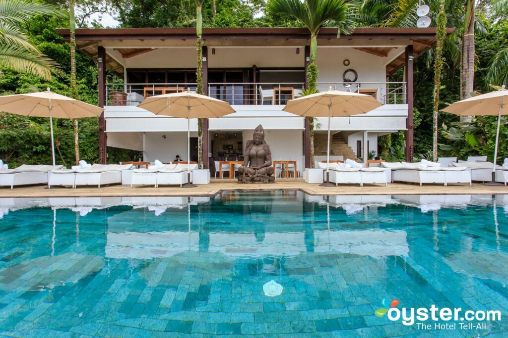 Piscina en Oxygen Jungle Villas