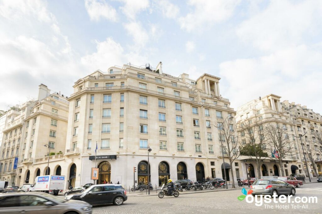 Four Seasons Hotel George V, Hotels in Paris