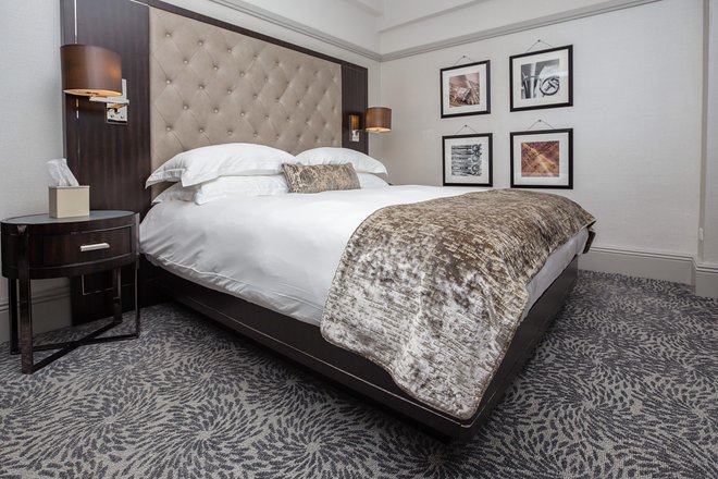 La chambre Deluxe ADA accessible à l'hôtel WestHouse New York / Oyster